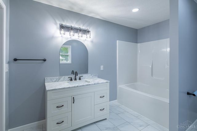 224 High Street, Peebles, OH 45660