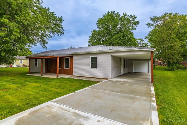 224 High Street, Peebles, OH 45660