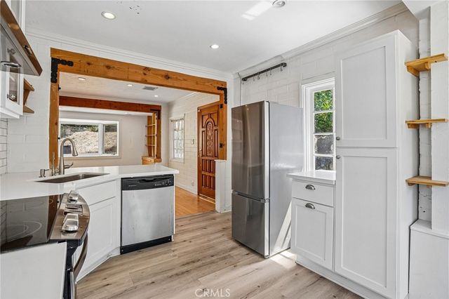 9305 Notre Dame, Chatsworth, CA 91311