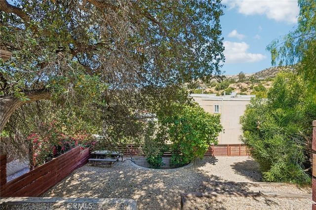 9305 Notre Dame, Chatsworth, CA 91311