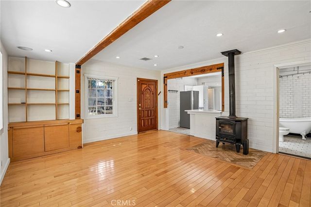 9305 Notre Dame, Chatsworth, CA 91311