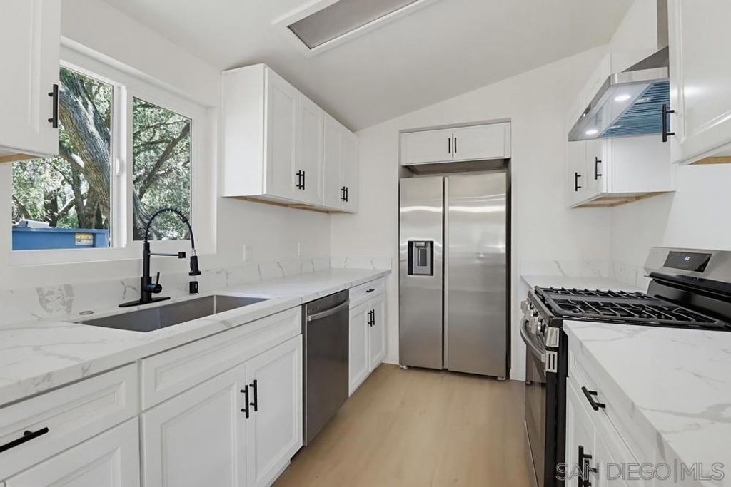 Image 2 of property listing at 29430 Cleveland Forest, Campo, CA 91906