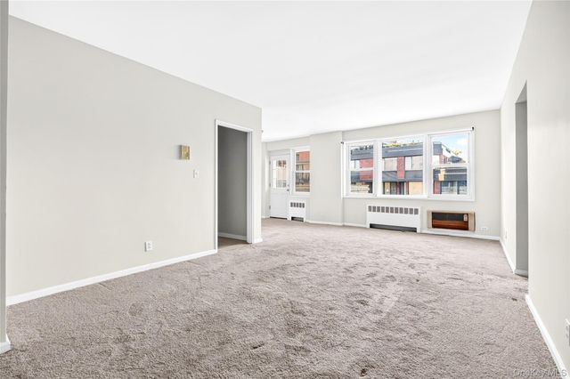 30 E Hartsdale Avenue 3L, Hartsdale, NY 10530