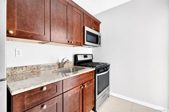30 E Hartsdale Avenue 3L, Hartsdale, NY 10530
