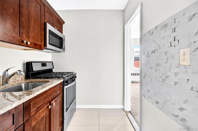 30 E Hartsdale Avenue 3L, Hartsdale, NY 10530