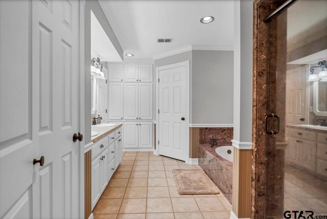 15811 S US HWY 259, Mt Enterprise, TX 75681