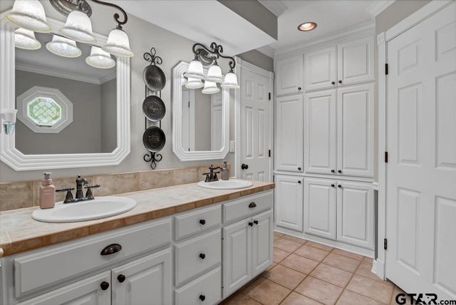 15811 S US HWY 259, Mt Enterprise, TX 75681