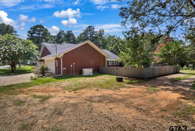 15811 S US HWY 259, Mt Enterprise, TX 75681