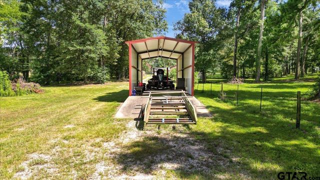 15811 S US HWY 259, Mt Enterprise, TX 75681