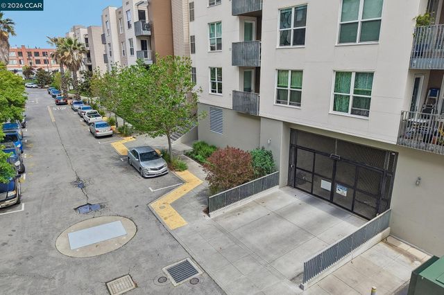 5900 3Rd St 2414, San Francisco, CA 94124