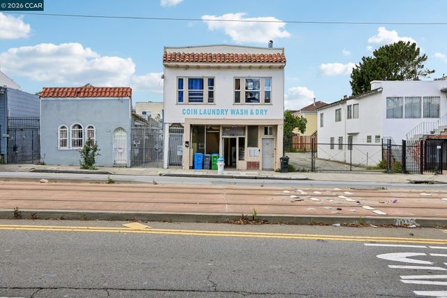 5900 3Rd St 2414, San Francisco, CA 94124