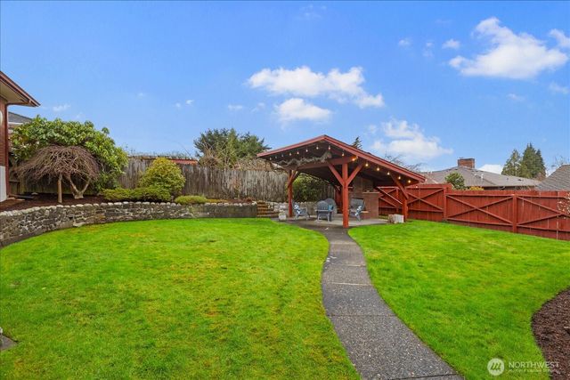 411 Crown Drive, Everett, WA 98203