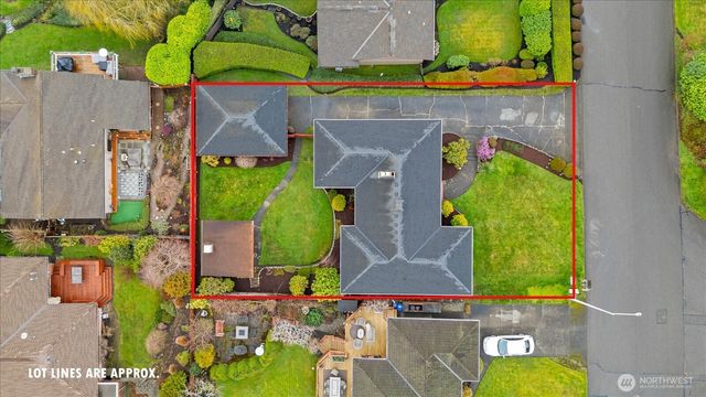 411 Crown Drive, Everett, WA 98203