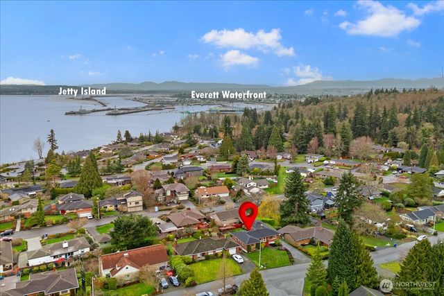 411 Crown Drive, Everett, WA 98203