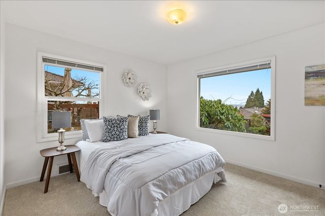 411 Crown Drive, Everett, WA 98203