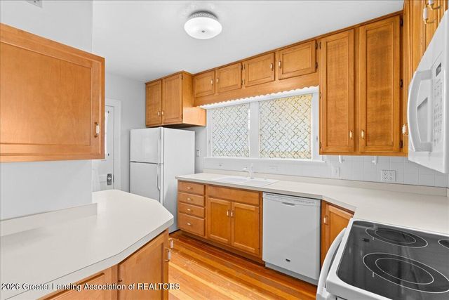 329 Wildwood Drive, East Lansing, MI 48823