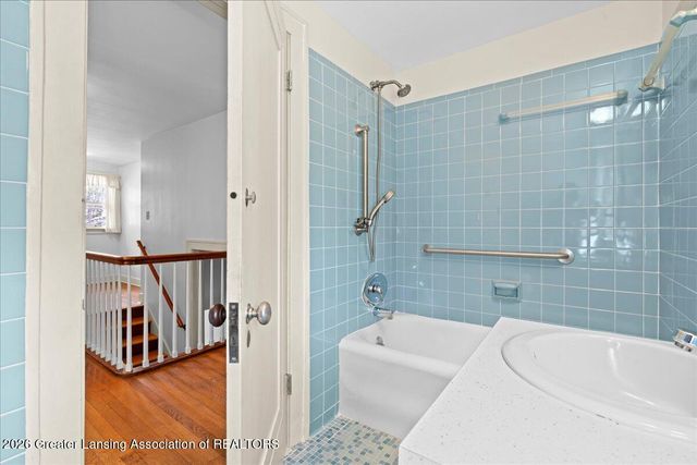 329 Wildwood Drive, East Lansing, MI 48823