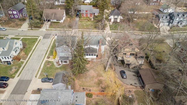 329 Wildwood Drive, East Lansing, MI 48823