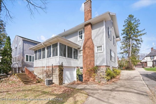 329 Wildwood Drive, East Lansing, MI 48823