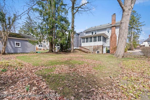 329 Wildwood Drive, East Lansing, MI 48823