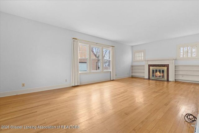 329 Wildwood Drive, East Lansing, MI 48823