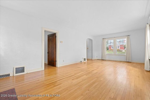 329 Wildwood Drive, East Lansing, MI 48823