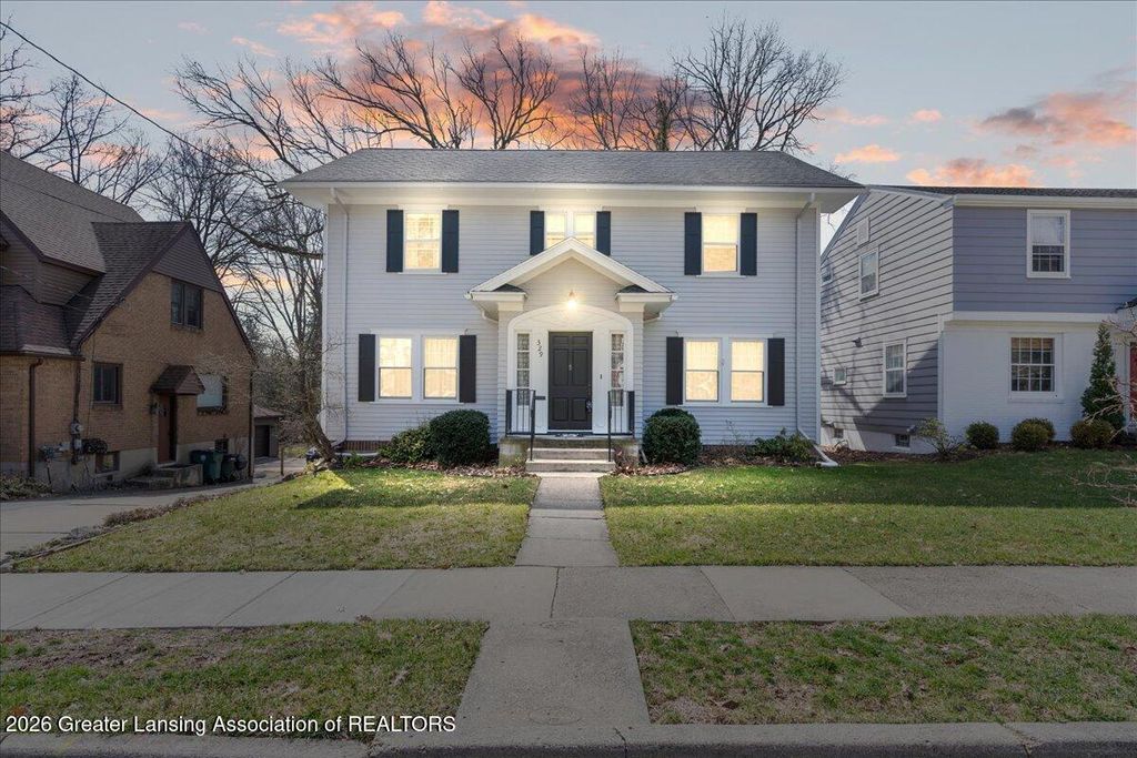 329 Wildwood Drive, East Lansing, MI 48823