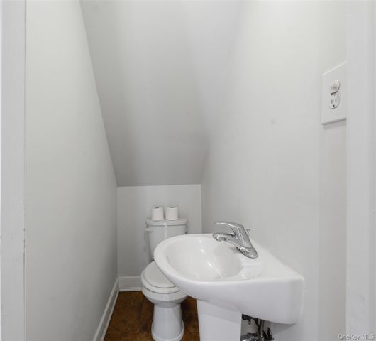 287 Logan Avenue, Bronx, NY 10465