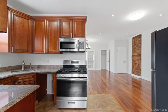 287 Logan Avenue, Bronx, NY 10465