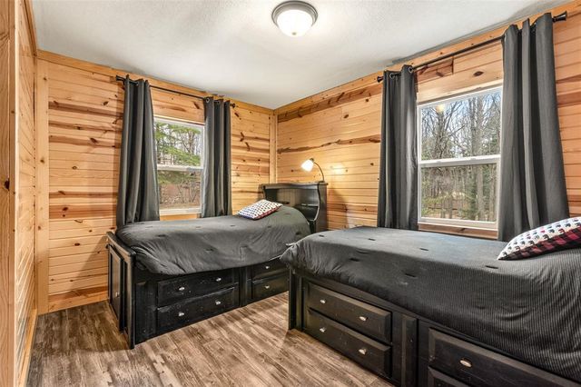 10562 Forest Circle Drive, Hayward, WI 54843