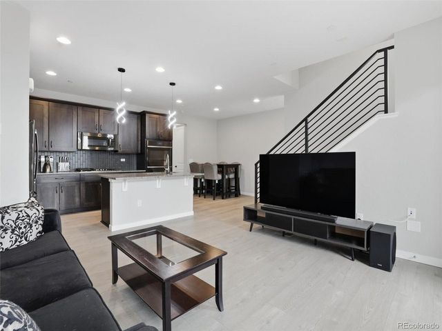 5021 S Robb St, Littleton, CO 80127