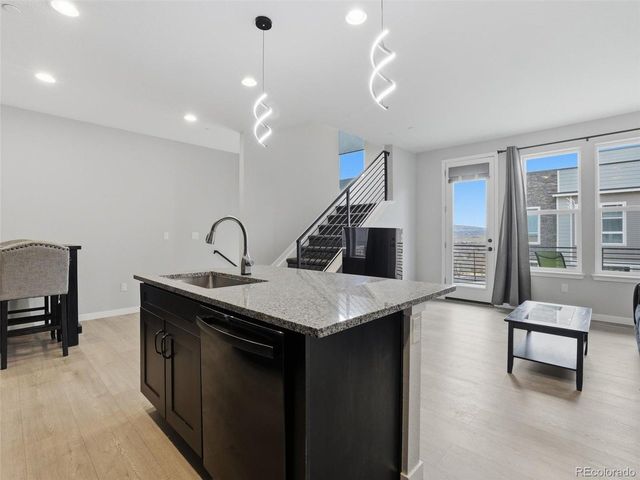 5021 S Robb St, Littleton, CO 80127