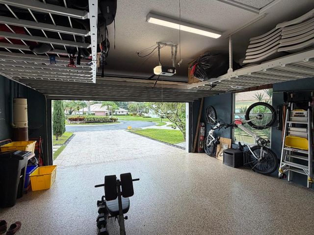 9050 Cypress Hollow Drive, Palm Beach Gardens, FL 33418