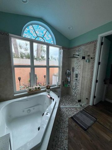 9050 Cypress Hollow Drive, Palm Beach Gardens, FL 33418