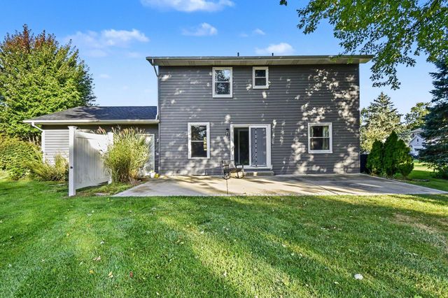 5264 S Glen Oak Drive, Saginaw, MI 48603