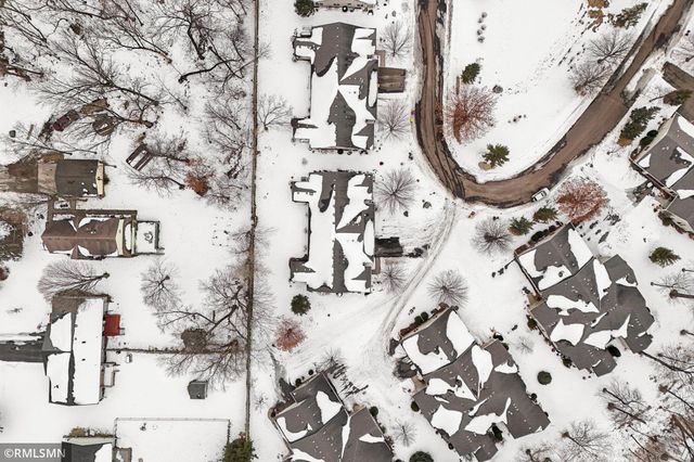 11187 Eagle Ridge Way, Chisago City, MN 55013