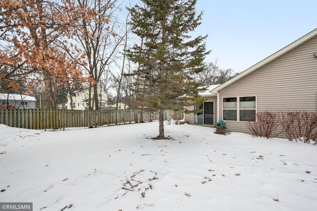 11187 Eagle Ridge Way, Chisago City, MN 55013