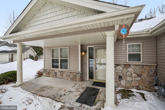 11187 Eagle Ridge Way, Chisago City, MN 55013