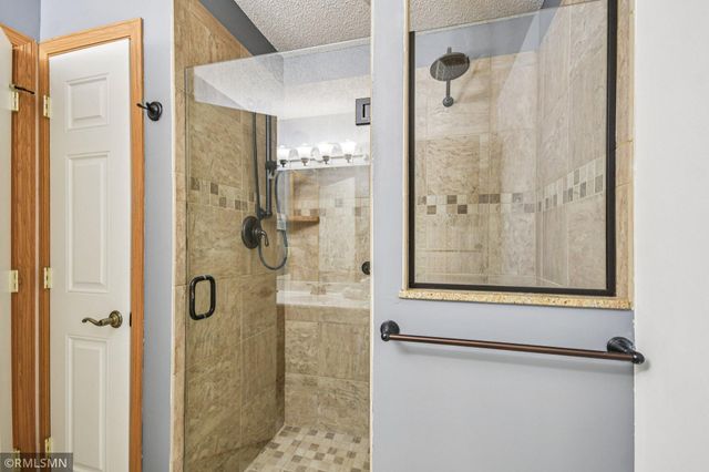 11187 Eagle Ridge Way, Chisago City, MN 55013