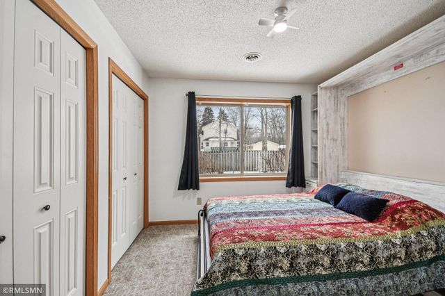 11187 Eagle Ridge Way, Chisago City, MN 55013