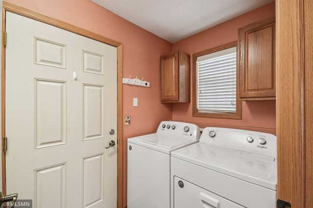 11187 Eagle Ridge Way, Chisago City, MN 55013