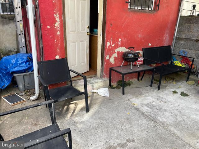 619 E WISHART ST, Philadelphia, PA 19134