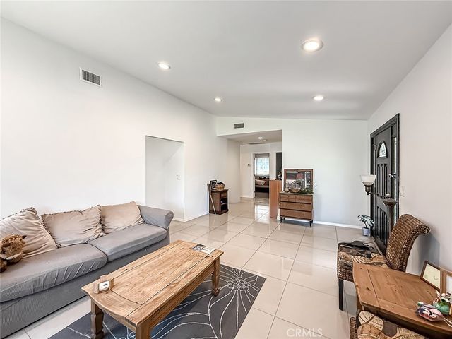 8332 Ducor Avenue, West Hills, CA 91304
