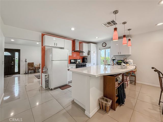 8332 Ducor Avenue, West Hills, CA 91304
