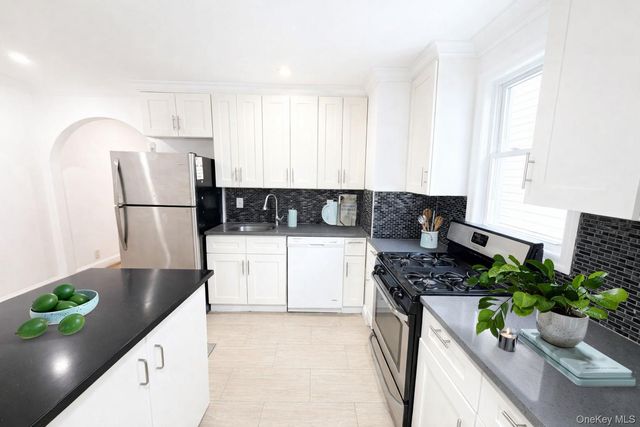 967 E 94th Street, Brooklyn, NY 11236