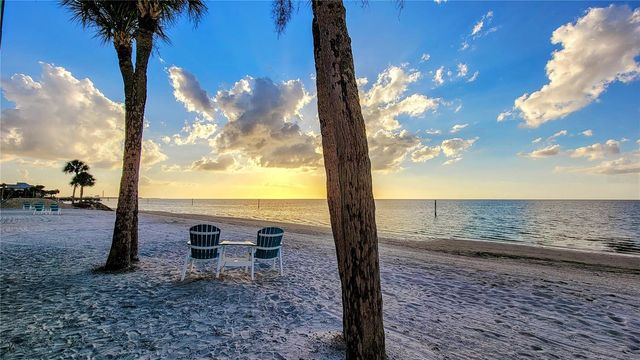 6395 BANYAN BOULEVARD 303, New Port Richey, FL 34652