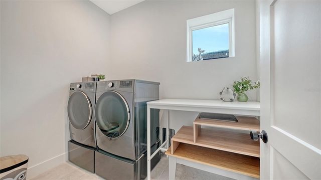 4709 CEDRON COURT, Sarasota, FL 34240