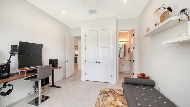 4709 CEDRON COURT, Sarasota, FL 34240