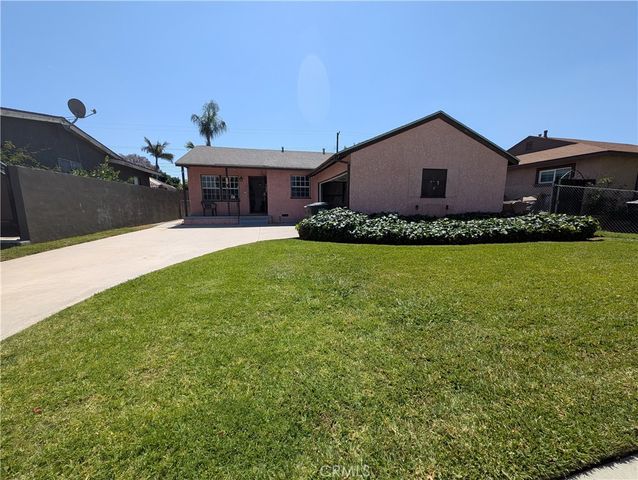 806 Sunkist, La Puente, CA 91746