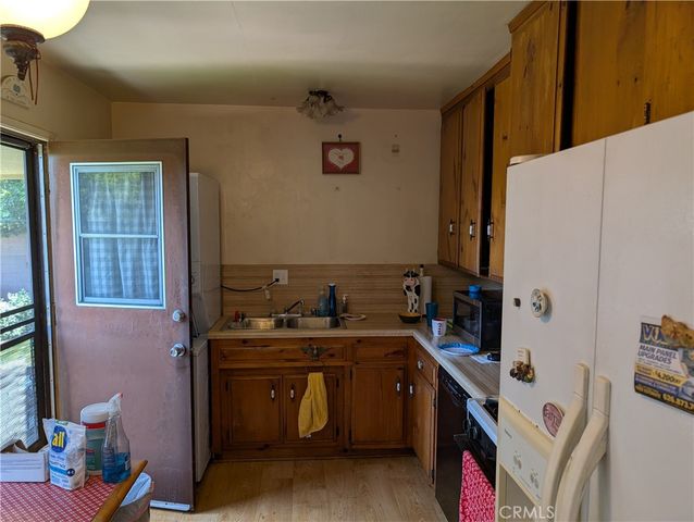 806 Sunkist, La Puente, CA 91746
